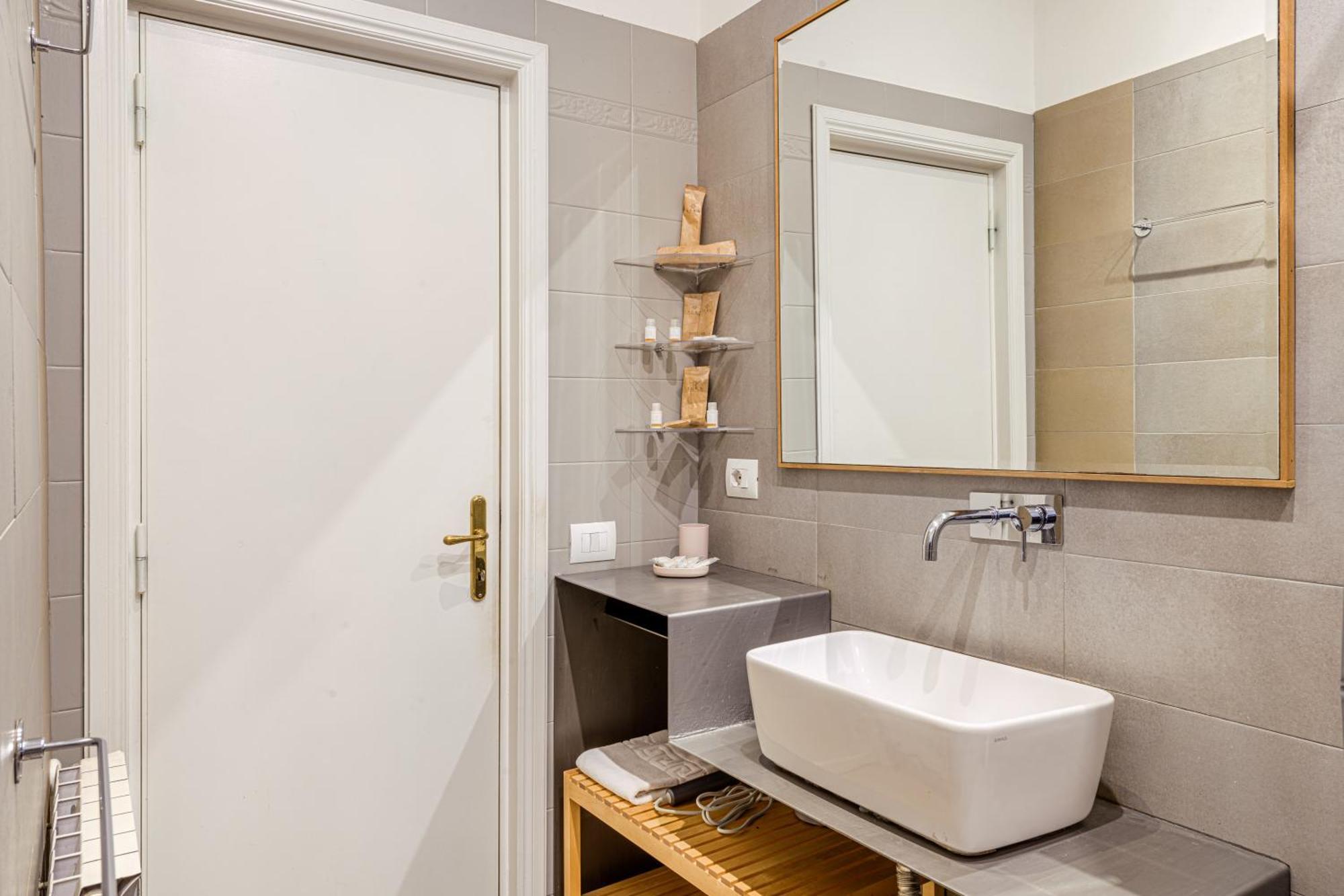 Giulia Apartment Rome